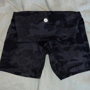 Dark camo Lululemon biker shorts
